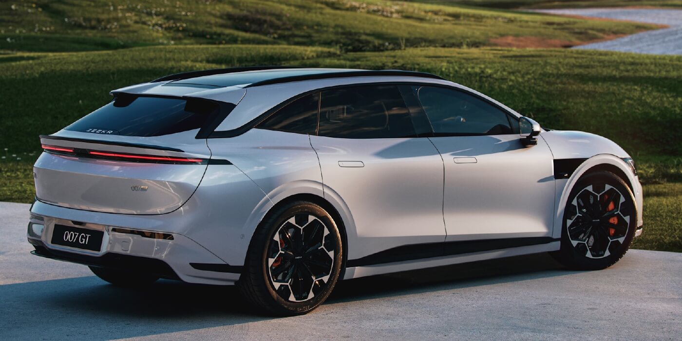 Какая модель лучше Zeekr 007 или Nissan N7?