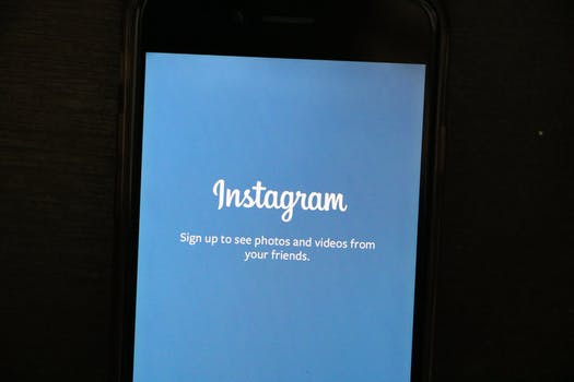 Enter in Instagram
