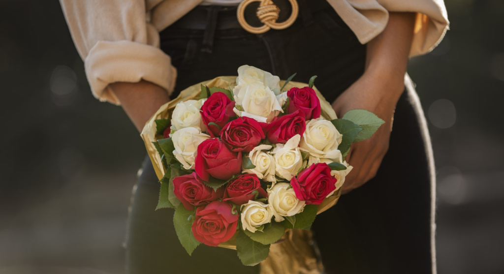 roses.jpg roses.jpg